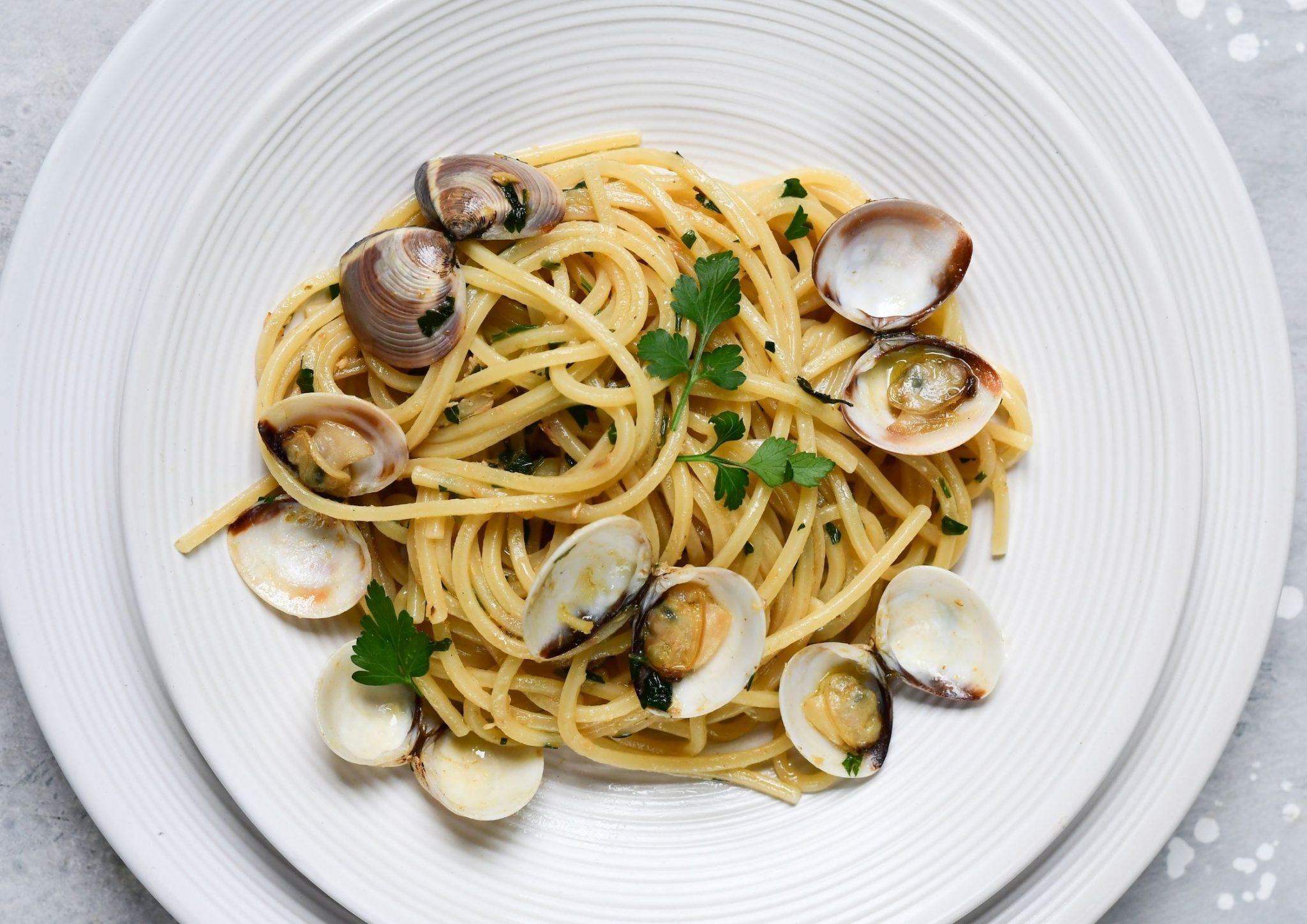 Cook Spaghetti alla Vongole like a Neapolitan - Blog I The Cookaway